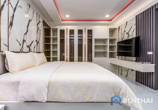 House 7 beds. 950 sq.m. - photo 2