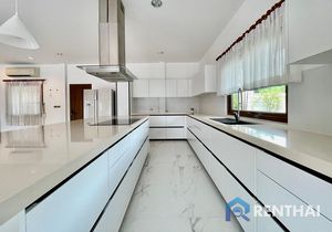 House 3 beds. 206 sq.m. - photo 3