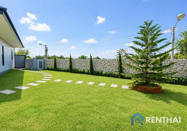 House 3 beds. 200 sq.m. - photo 2