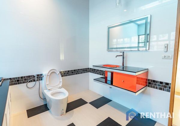 House 3 beds. 440 sq.m. - photo 4