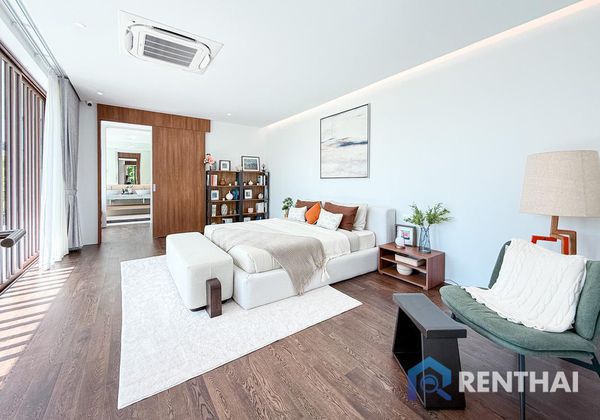 House 3 beds. 466 sq.m. - photo 2