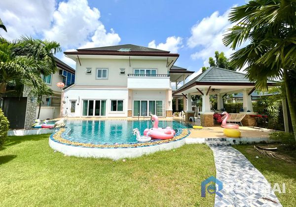 House 4 beds. 360 sq.m. - photo 1