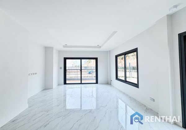 House 4 beds. 190 sq.m. - photo 4