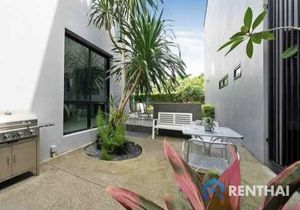 Villa 3 beds. 360 sq.m. - photo 2