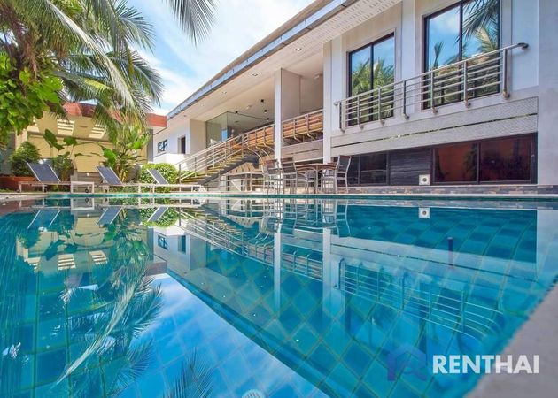 House 4 beds. 650 sq.m. - photo 1