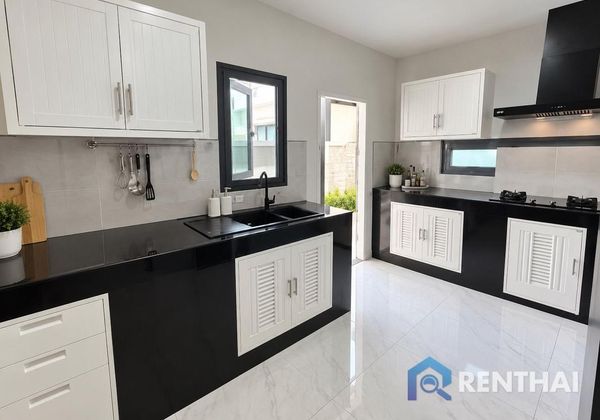 House 4 beds. 220 sq.m. - photo 4