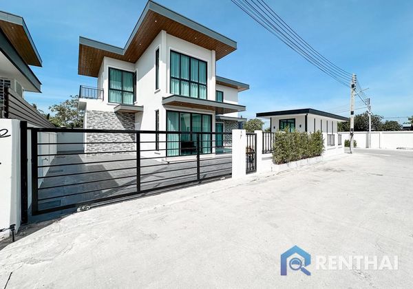 House 6 beds. 198 sq.m. - photo 2
