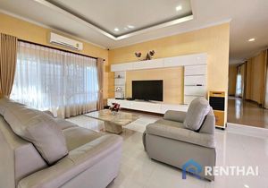 House 3 beds. 350 sq.m. - photo 2