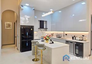 House 4 beds. 307 sq.m. - photo 4