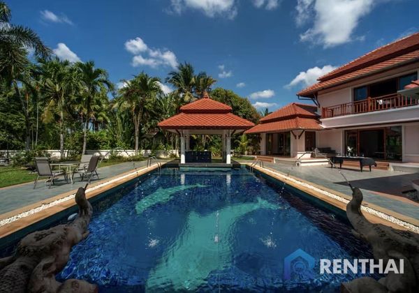 House 4 beds. 1600 sq.m. - photo 1