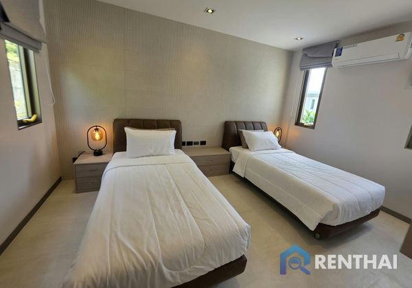 Villa 4 beds. 420 sq.m. - photo 2