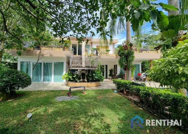 House 5 beds. 350 sq.m. - photo 1