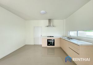 House 3 beds. 305 sq.m. - photo 5