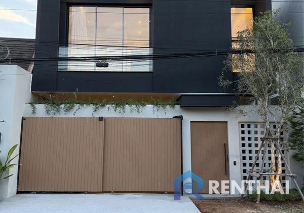 Villa 3 beds. 275 sq.m. - photo 1