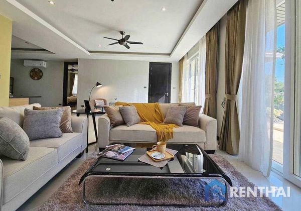 House 4 beds. 246 sq.m. - photo 2