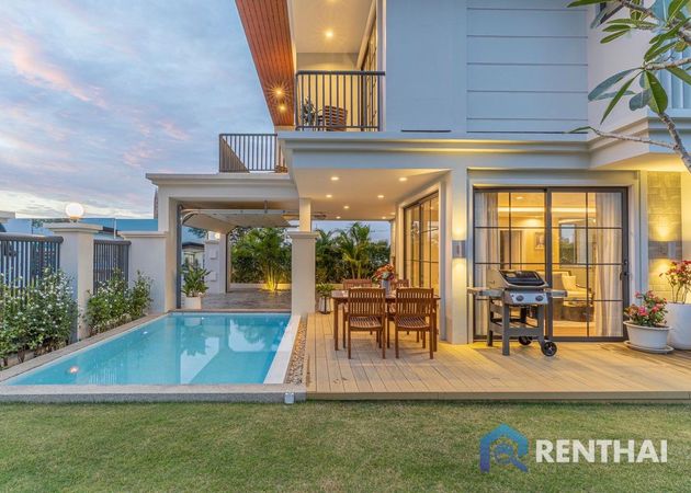 House 4 beds. 305 sq.m. - photo 1