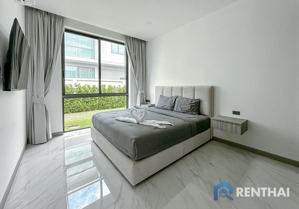 Villa 5 beds. 439 sq.m. - photo 2