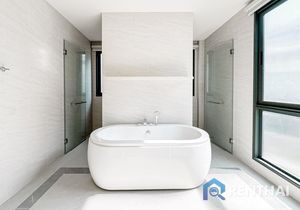 House 4 beds. 300 sq.m. - photo 3