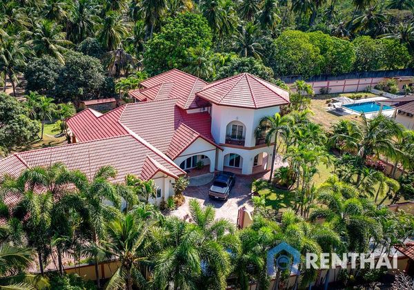 Villa 5 beds. 550 sq.m. - photo 2