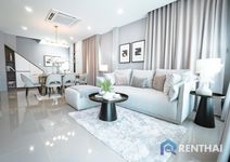House 4 beds. 215 sq.m. - photo 3