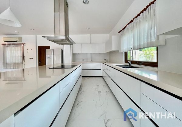 House 3 beds. 206 sq.m. - photo 3