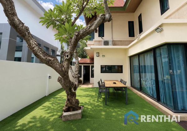 House 4 beds. 195 sq.m. - photo 2