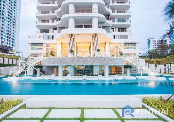 La Royale Beach - รูปภาพ