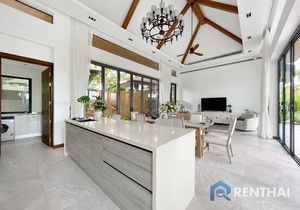 Villa 4 beds. 650 sq.m. - photo 2