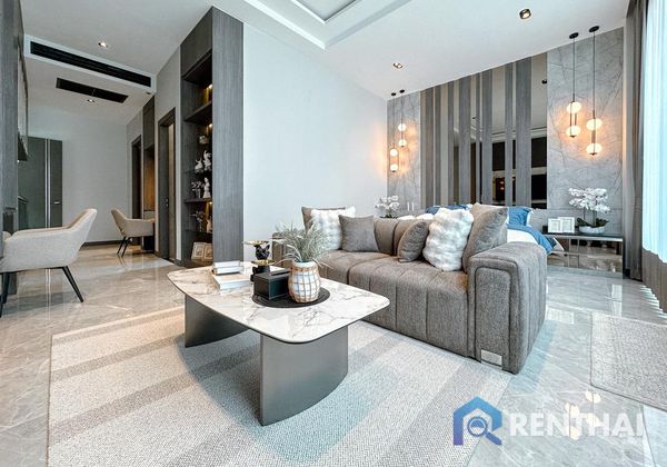 House 5 beds. 571 sq.m. - photo 3