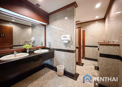 Krisda Golden Condotel Cliff and Park - photo 10
