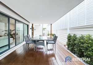 Villa 4 beds. 350 sq.m. - photo 2