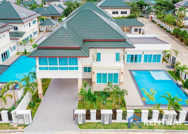 House 5 beds. 377 sq.m. - photo 1