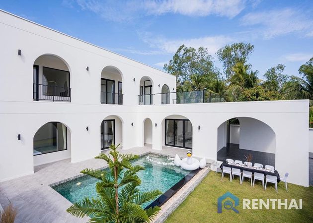House 4 beds. 350 sq.m. - photo 1